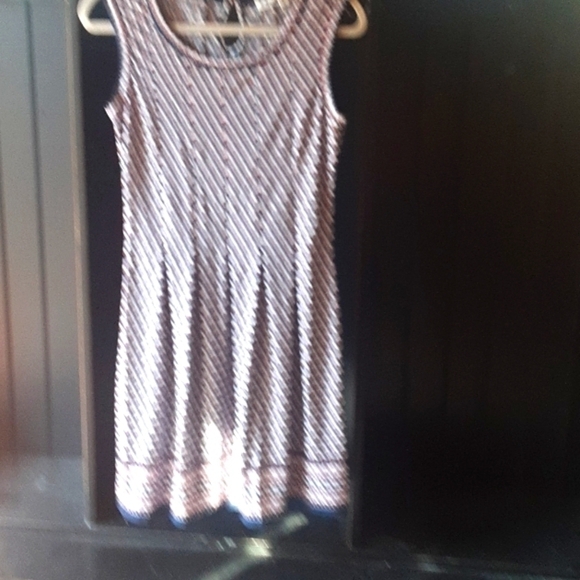 Max Studio size M navy,rust and cream color with diamond patterns - Picture 1 of 8